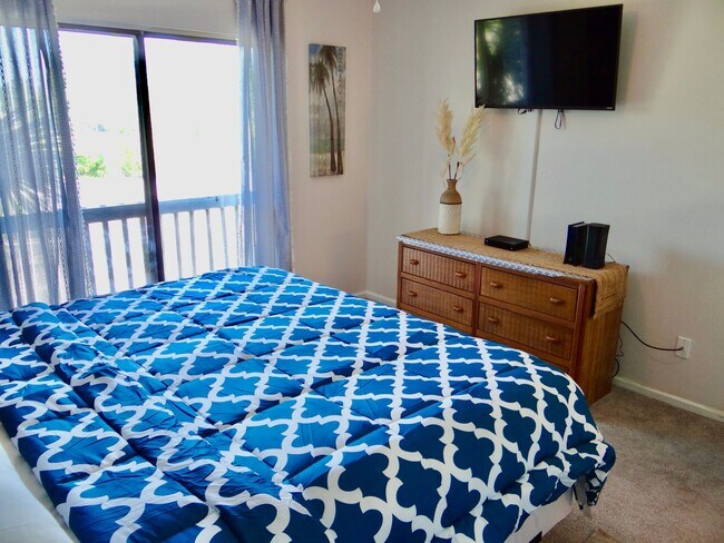 Building Photo - Furnished All-Inclusive 4bed/3bath condo a...