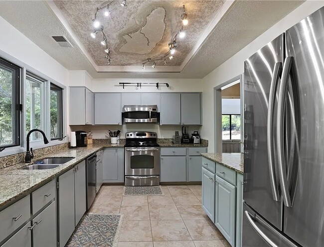 Building Photo - Hilton Head Plantation home