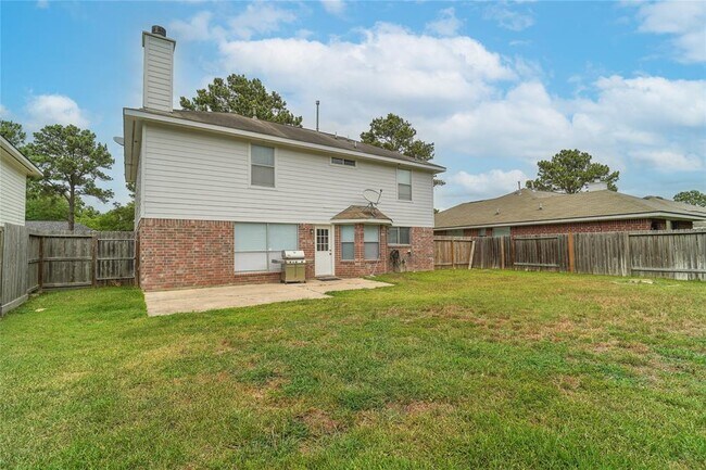 Building Photo - 22623 Holly Lake Dr