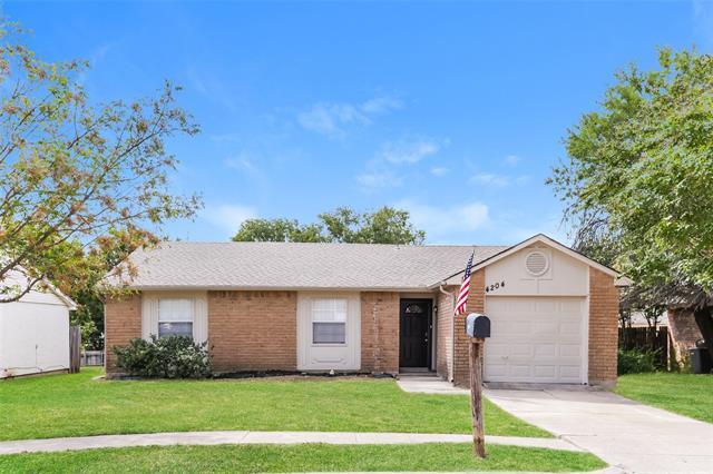 Primary Photo - 4204 Pepperbush Dr