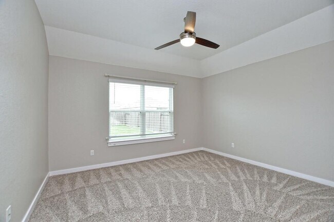 Building Photo - 201 Pearland St