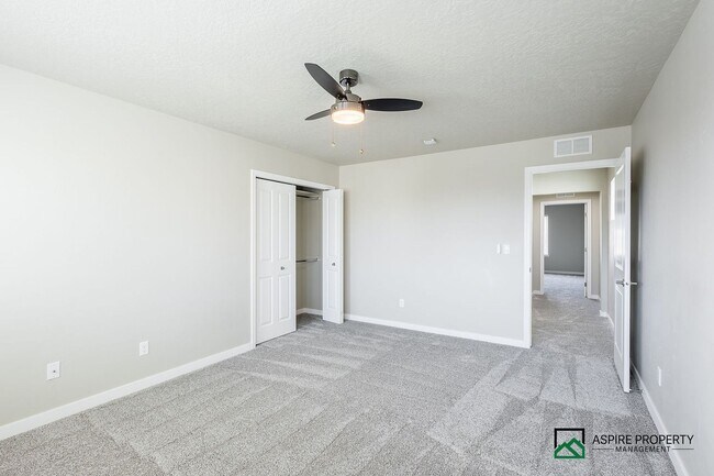 Building Photo - Heart of Meridian 4 Bed 3 Bath