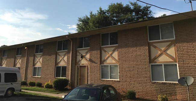 Building Photo - 510 Fairground St NE