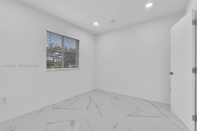 Building Photo - 17337 NW 7th Ave