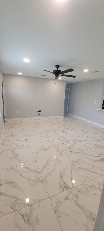 Building Photo - 41522 Buratt St