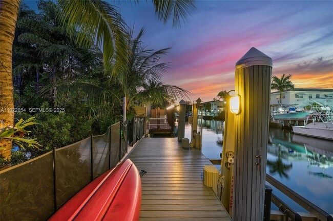 Building Photo - 1361 NE 104th St