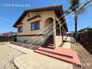 Building Photo - 1309 W Heald Ave