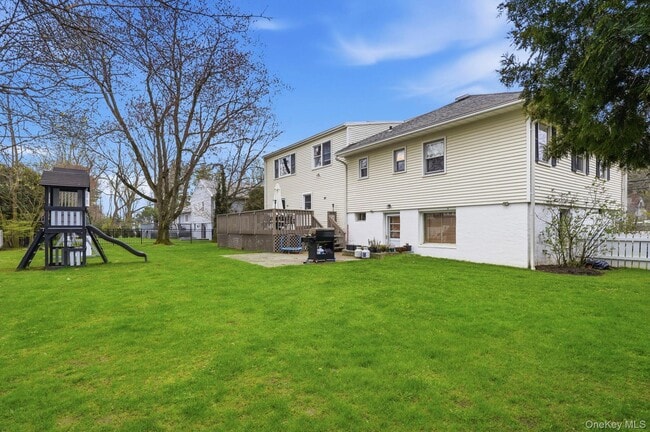 Building Photo - 221 Mamaroneck Rd