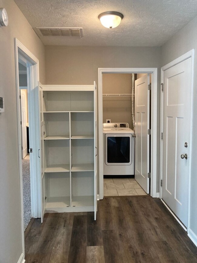 Building Photo - New & Improved Price!