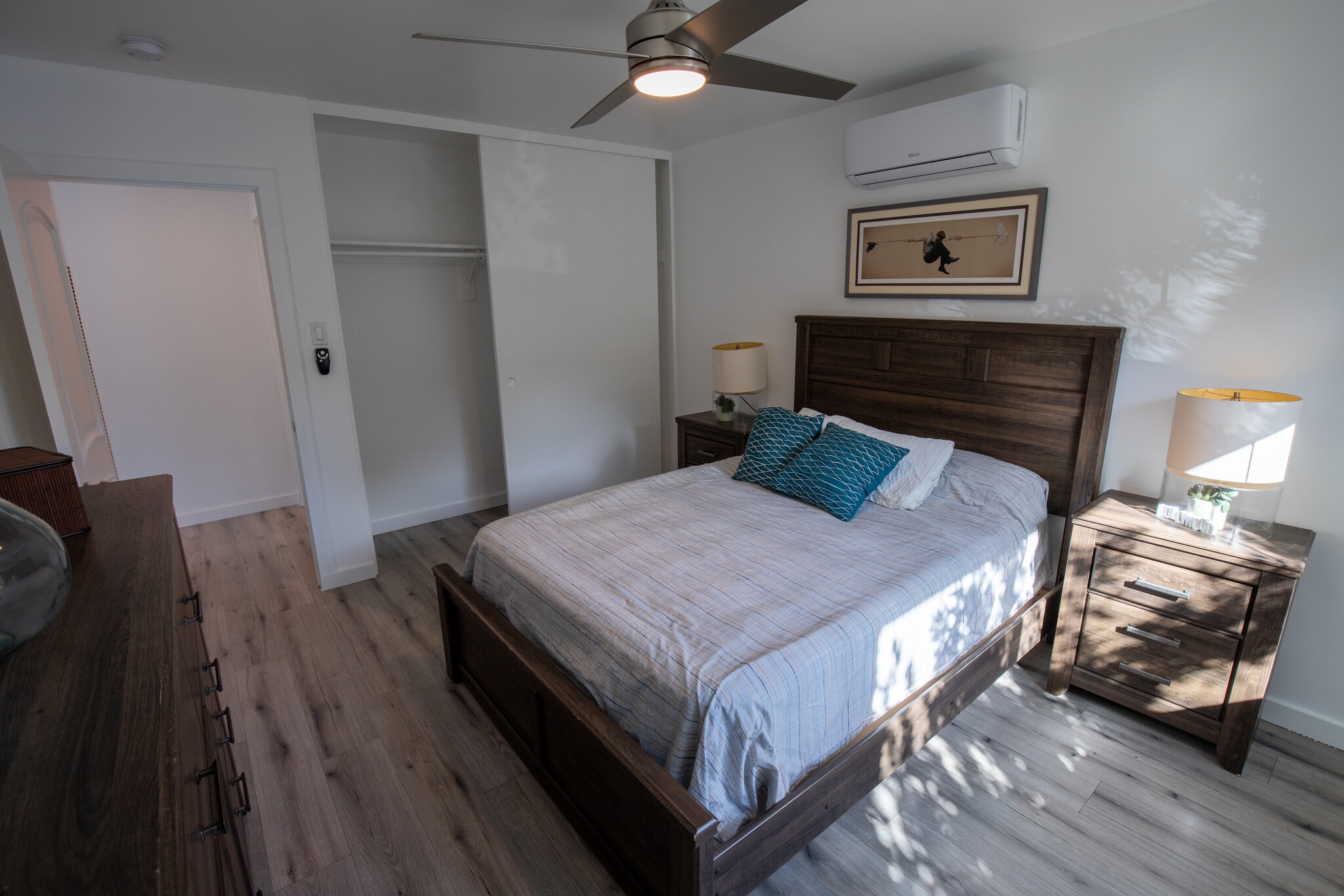 Large closet & Mini-split air-conditioning - 923 N Avenue 56