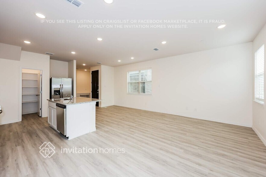 Building Photo - 6420 Blue Trl