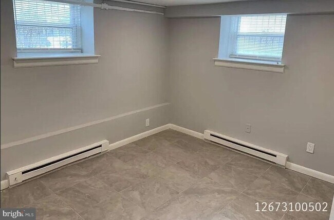 Building Photo - 6644 N 8th St