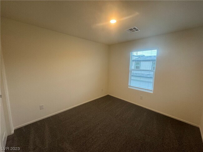 Building Photo - 9923 Florence Hills St