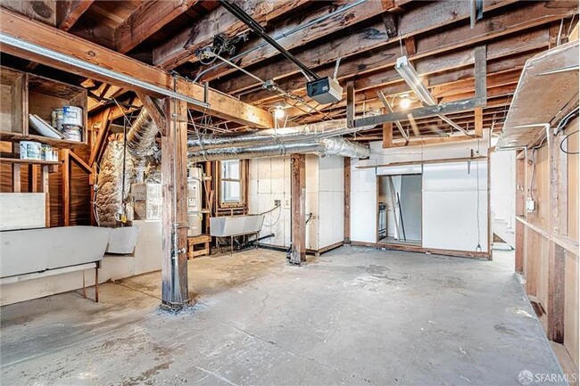 Building Photo - 2191 30th Ave
