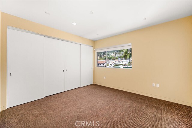 Building Photo - 1351 Havenhurst Dr