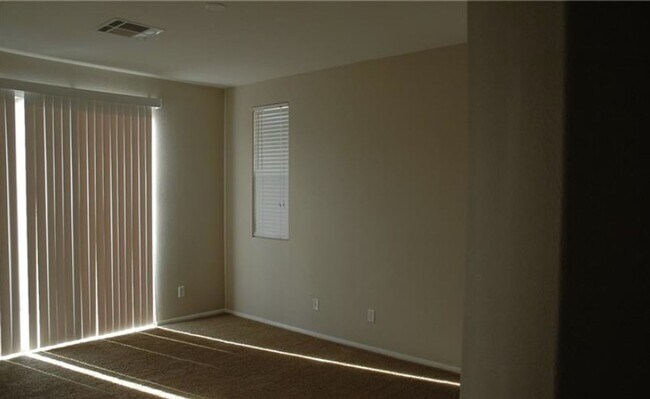Building Photo - Single Family Home in Gated Community of N Las Vegas