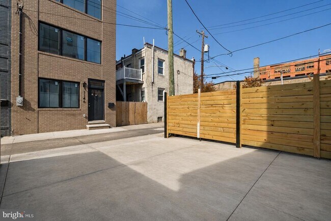 Building Photo - 1146 N 3rd St