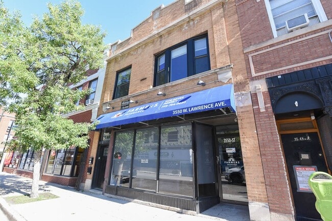 Building Photo - 3550 W Lawrence Ave