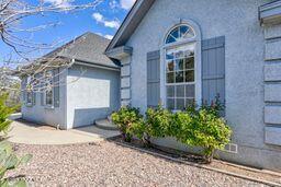 Building Photo - 1957 Forest View