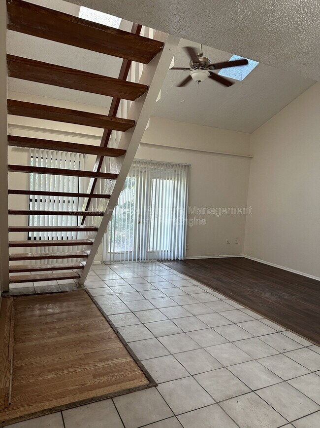 Building Photo - 2707 Hunt Club Ln