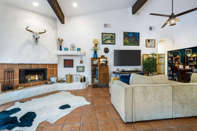 Building Photo - 53845 Avenida Cortez