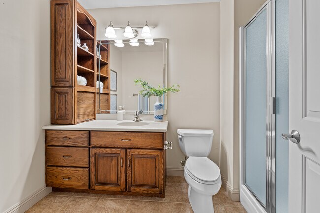 Building Photo - 12932 Sunset Bluff Ct