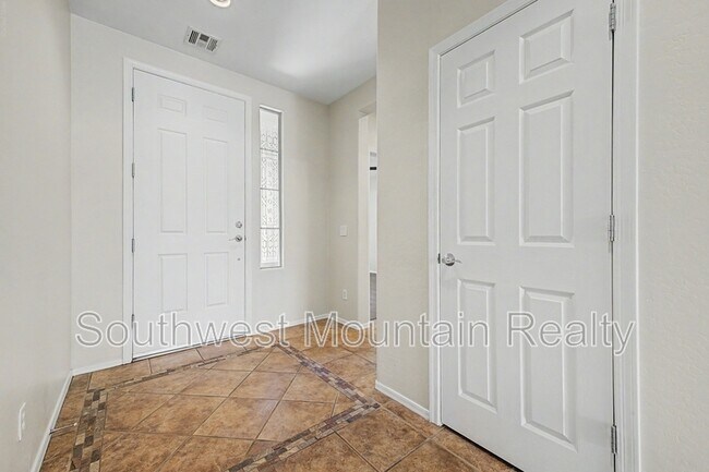 Building Photo - 4265 E Azalea Dr