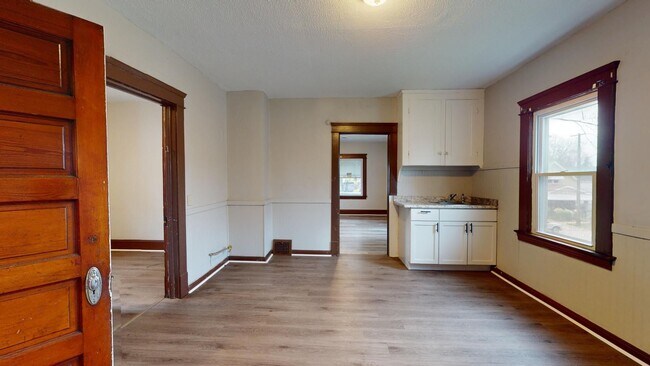 Building Photo - 3414 W 44th St