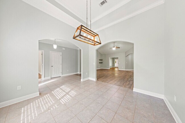 Building Photo - Luxury home in a premier neighborhood!