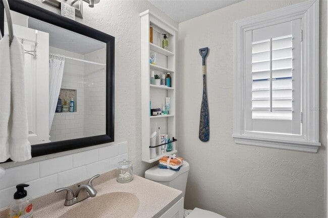 Building Photo - 1980 Tahitian Pl