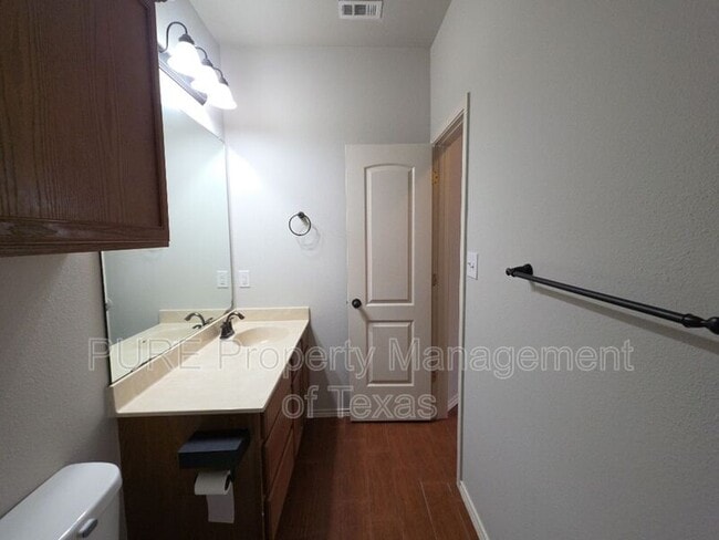 Building Photo - 1504 Muirfield Bend Dr