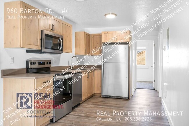 Building Photo - Brand New 3 Bedroom 1 Bath Apartment - Pet...