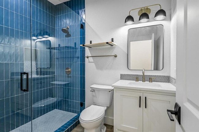 Building Photo - 122 Shady Bluff Dr