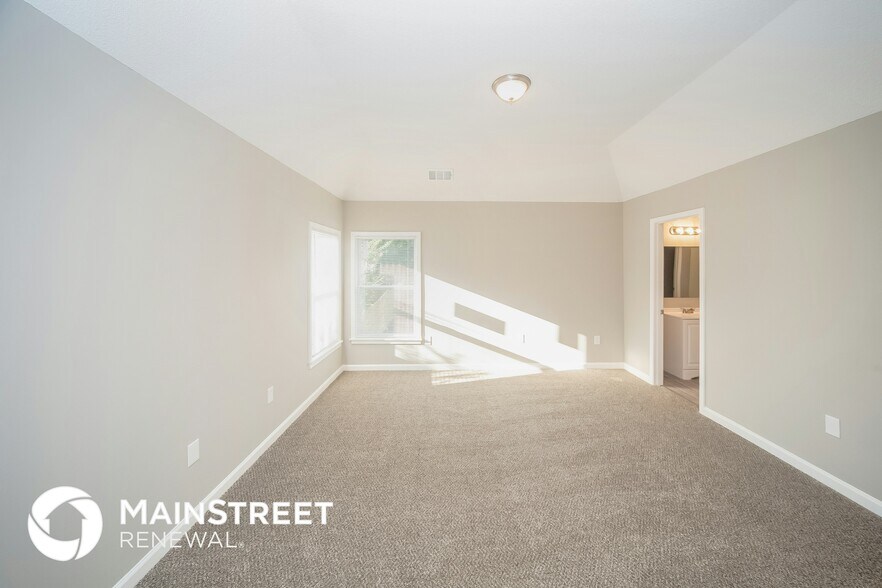 Building Photo - 6602 Meadow Bend Dr