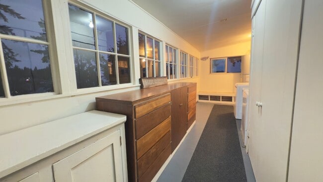 Building Photo - Two Bedroom Home on Waterfront - Furnished...