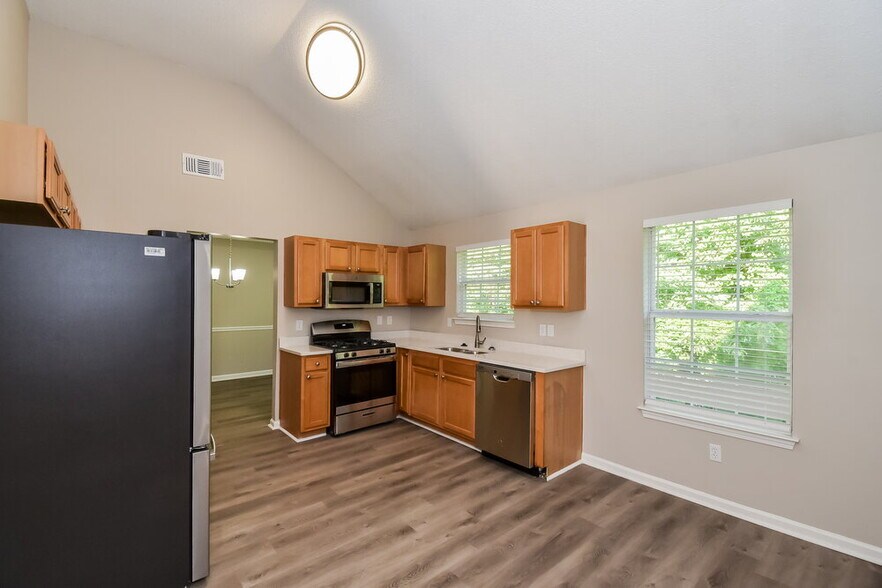Building Photo - 4410 Reserve Hill Crossing