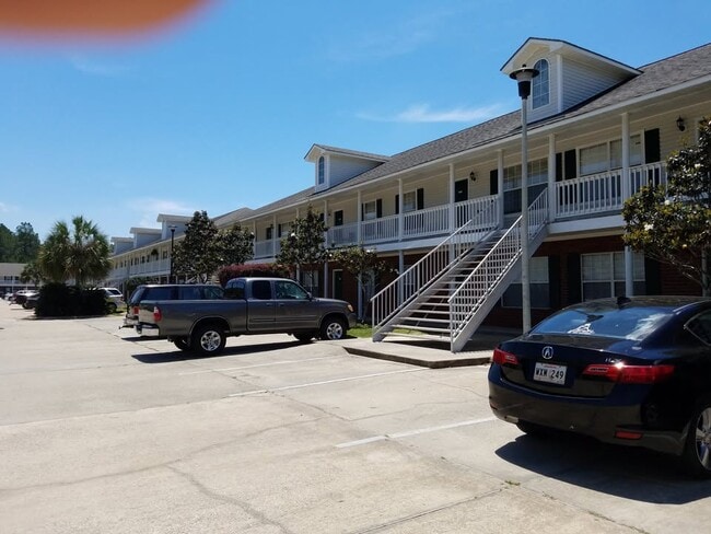 Building Photo - 5080 Gautier Vancleave Rd