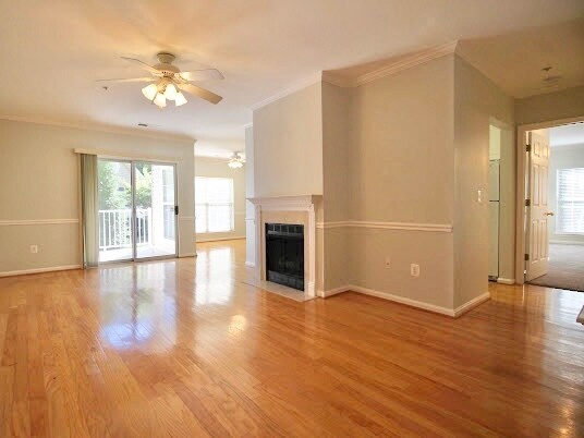 Building Photo - 7000 Falls Reach Dr