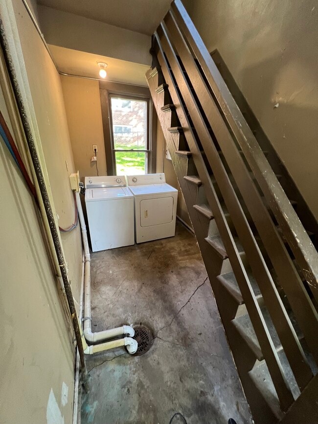 Building Photo - 394 Nevada St