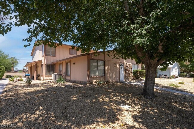 Building Photo - 1438 Lorilyn Ave