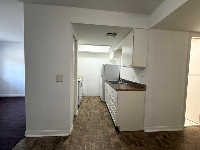 Building Photo - 510 SW 69th St