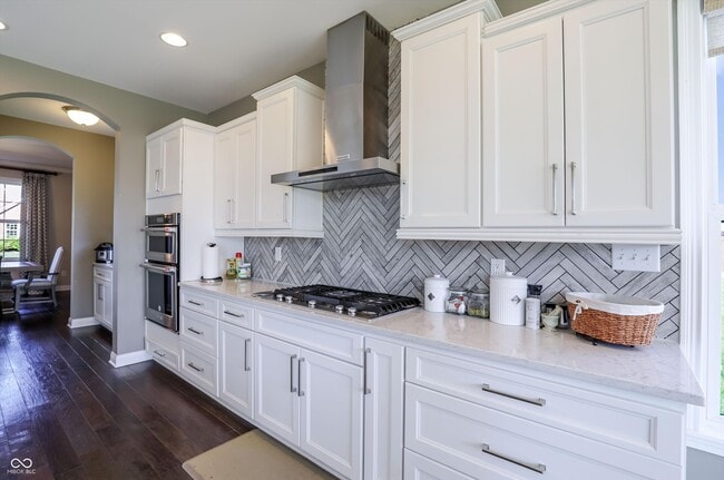 Building Photo - 14375 Trahan Dr