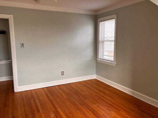 Building Photo - 6550 W Ebinger Dr