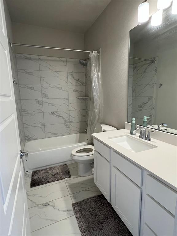 Building Photo - 11204 Gadsen Ln