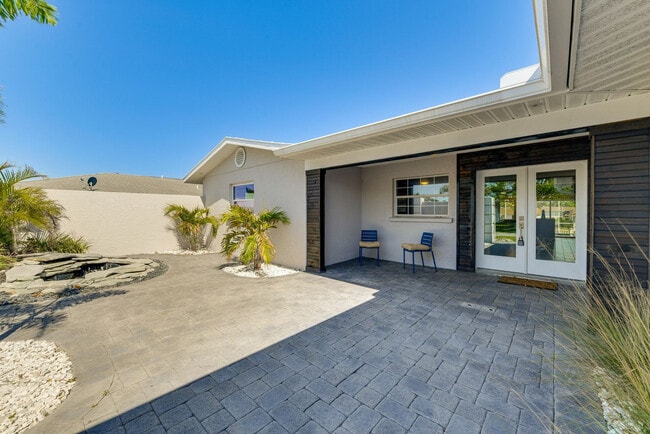 Building Photo - 2473 Yorkshire Dr
