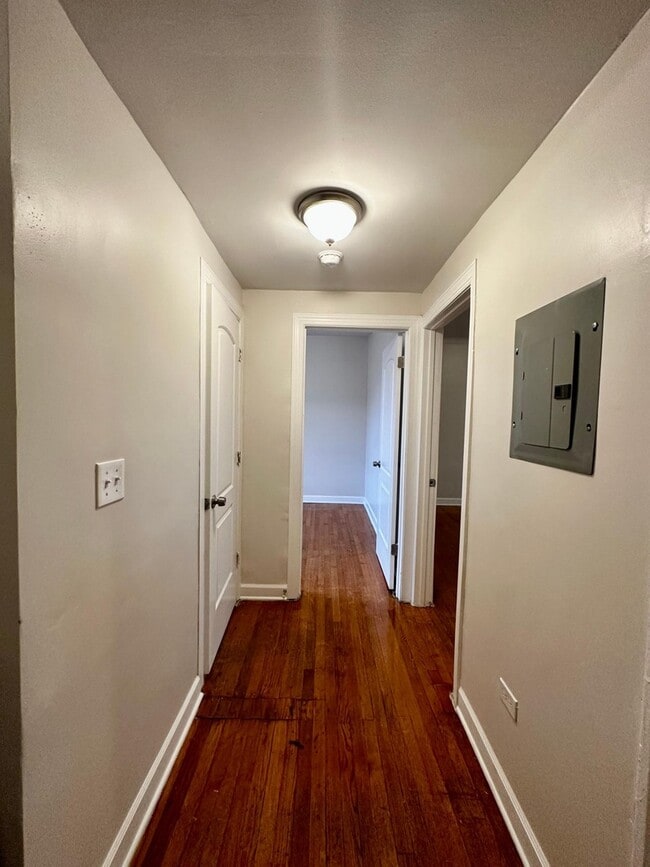 Building Photo - 4056 W Crystal St