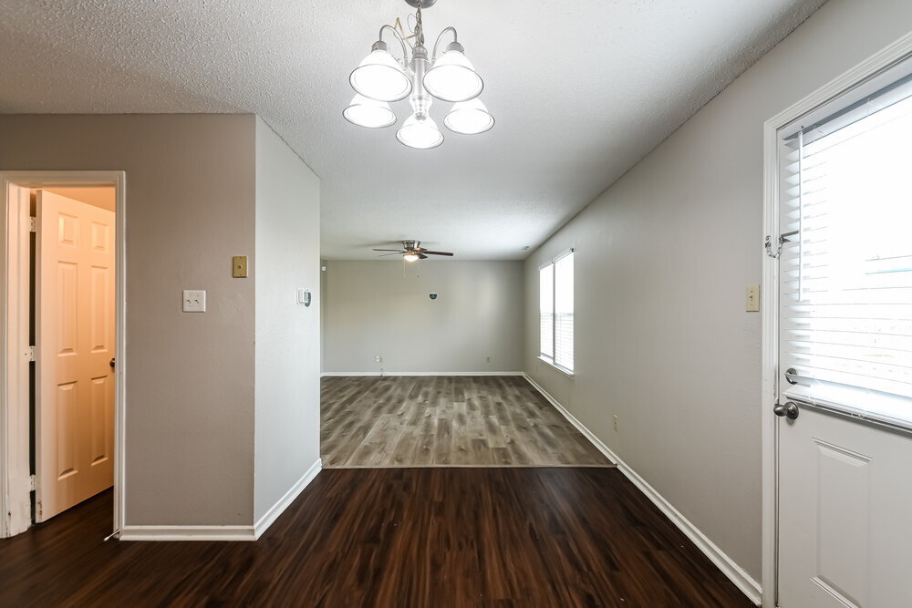 Building Photo - 144 Winterwood Dr