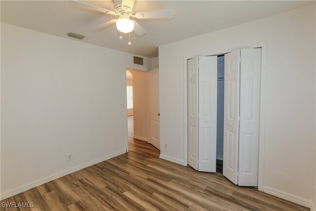 Building Photo - 203 Jack Ave N
