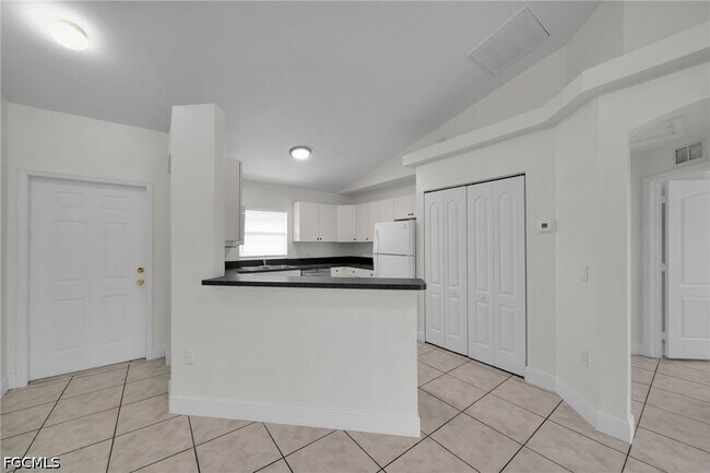 Building Photo - 2033 Andalusia Blvd