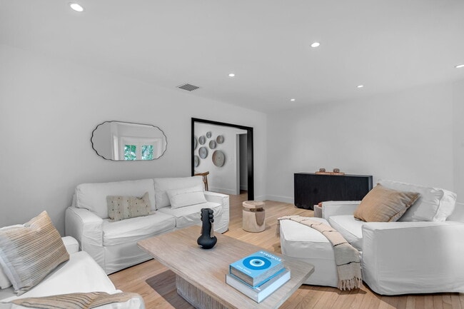 Building Photo - 4151 El Prado Blvd